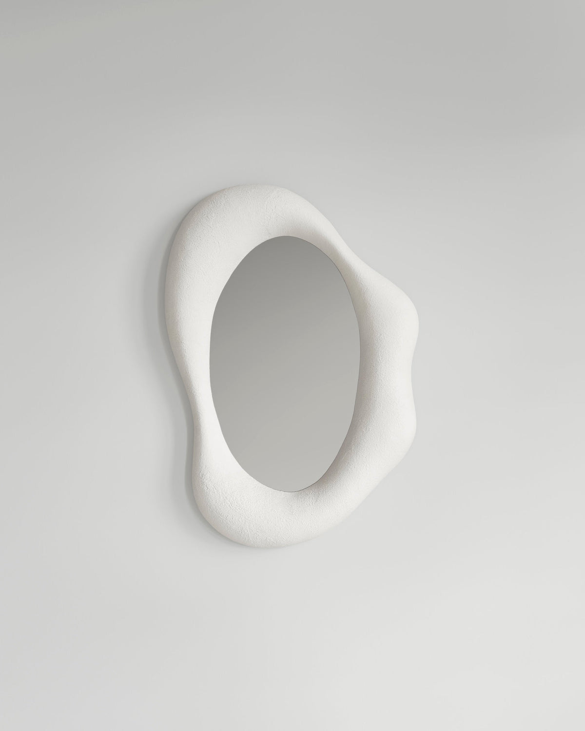 Drop Mirror small, front view, sculptural wall mirror