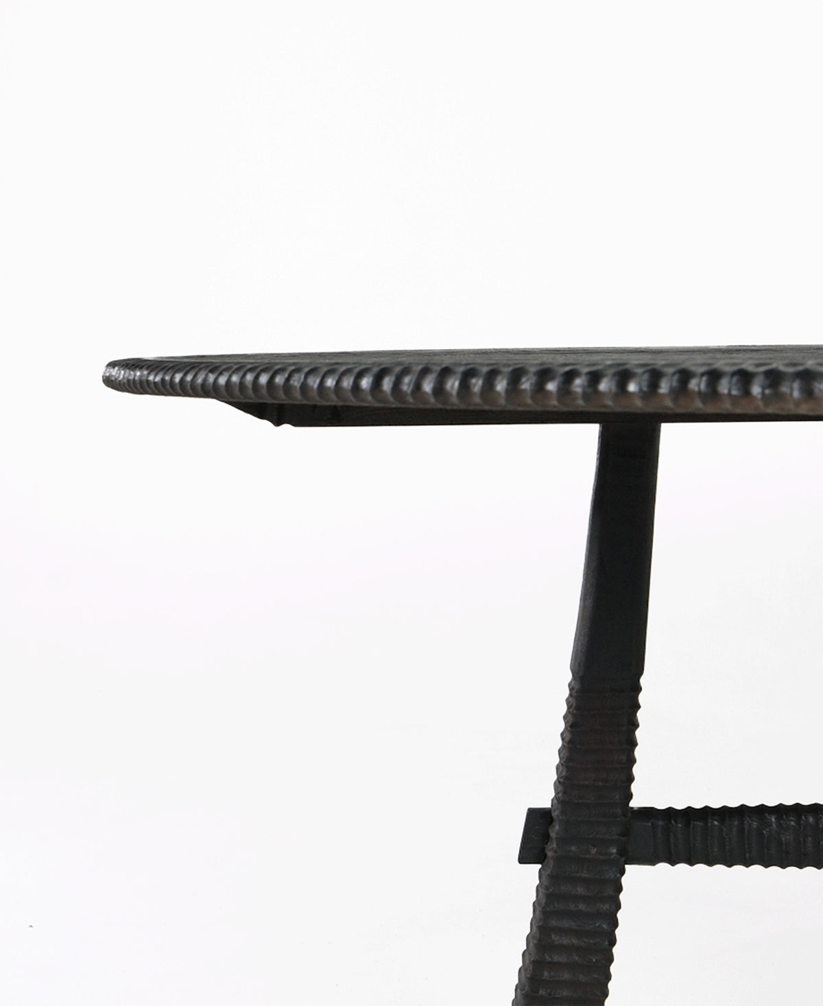 Maui Round Dining Table 1.5m, close-up of table edge, teak timber
